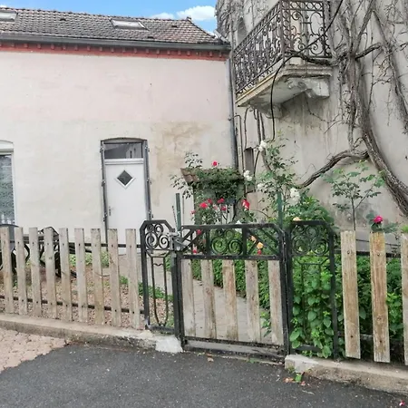 A Neris-les-bains, 20 M², Avec Terrasse C * 네레스레벵즈