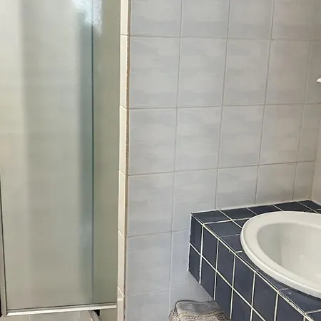 A Neris-les-bains, 20 M², Avec Terrasse C 네레스레벵즈