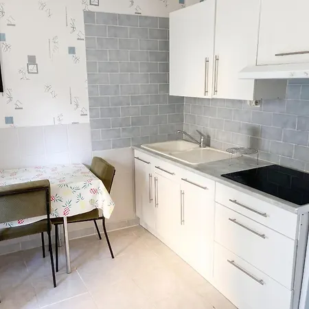 דירה A Neris-les-bains, 20 M², Avec Terrasse C Néris-les-Bains